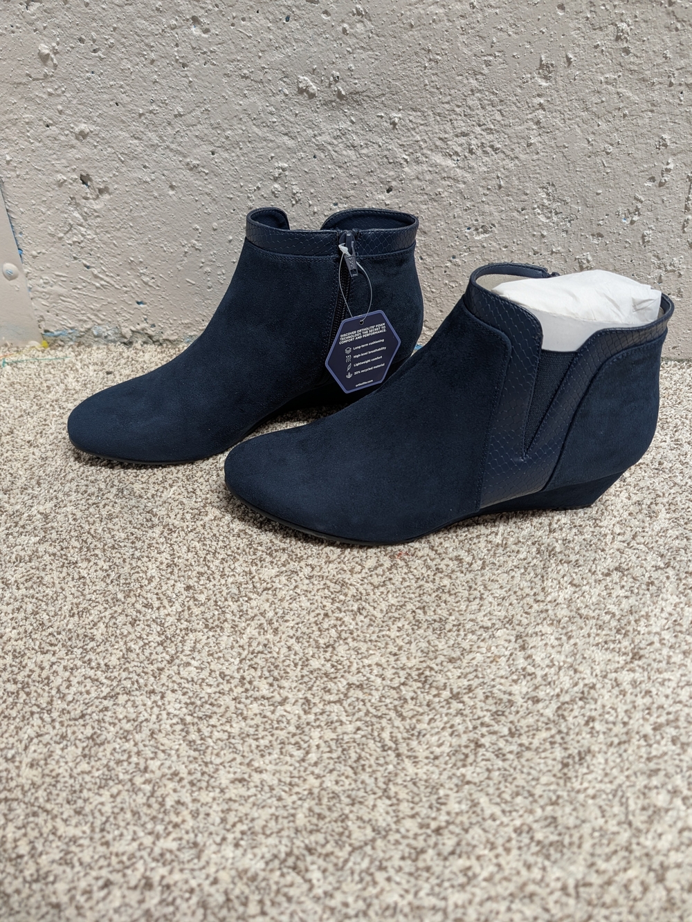 Croft & Barrow Ocelot Navy Wedge Ankle Boots Size 10 NWT - Picture 6 of 8